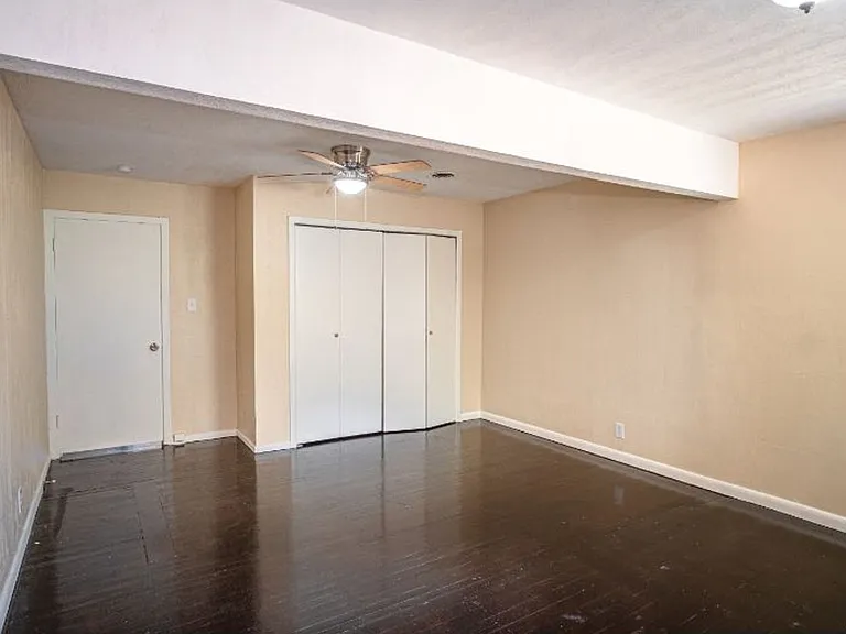 406 Como St — Photo 12