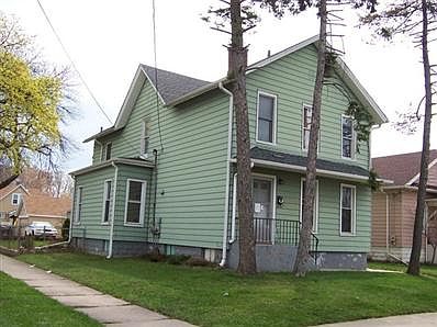 2nd image of 301 S Victory St