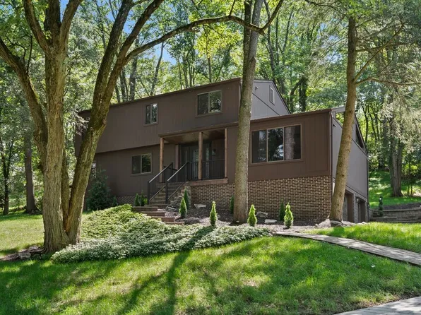 4002 Dublane Ct, Murrysville, PA 15668