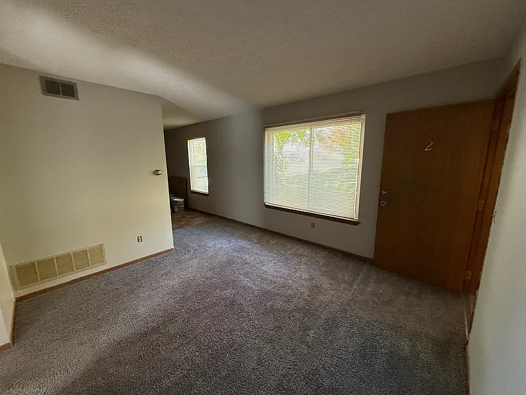 3932 W 13th St #2 — Photo 3