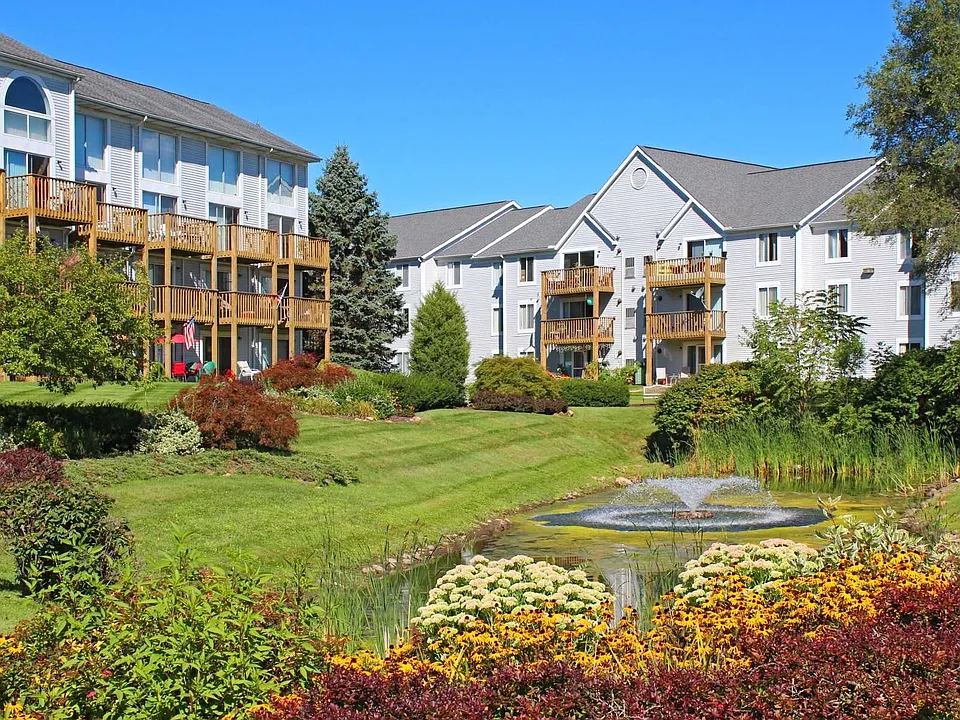 Harbor Cove Apartments