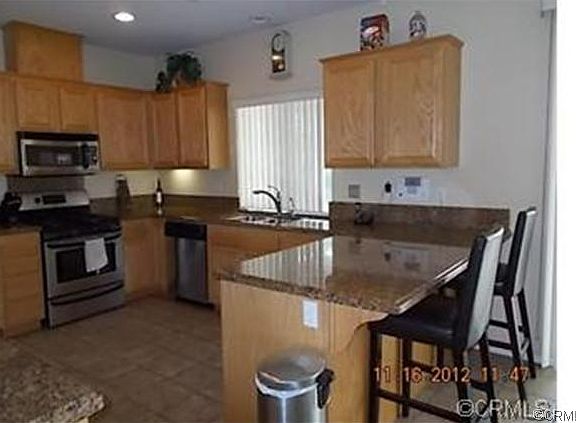 4th image of 3384 Catalina Ave