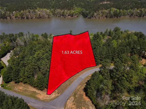 101 Beacon Ridge Dr, Connelly Springs, NC 28612