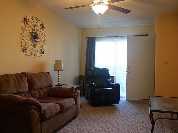 5th image of 1352 Bradley Dr