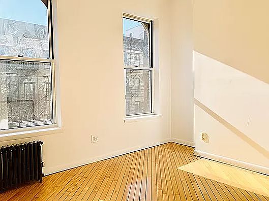 3rd image of 219 E 10th St APT 4B