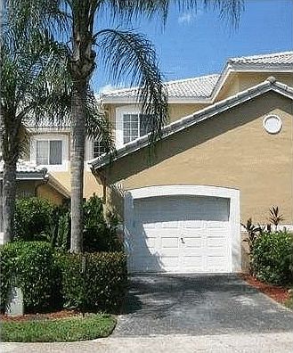 5th image of 2051 Madeira Dr