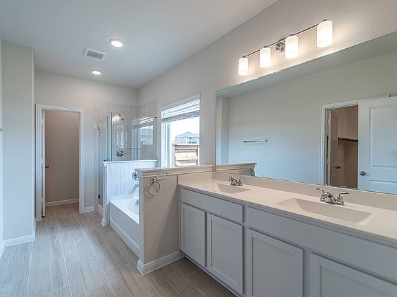 3rd image of 5015 Stonesbattle Pkwy Lot 32