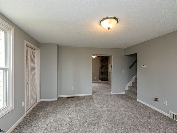 5th image of 433 W Friendship St
