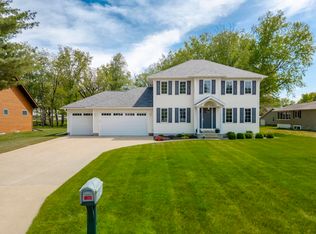 506 Cedar Dr, Fairbank, IA 50629