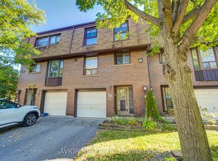 11 Plaisance Rd #25, Richmond Hill, ON L4C5H1