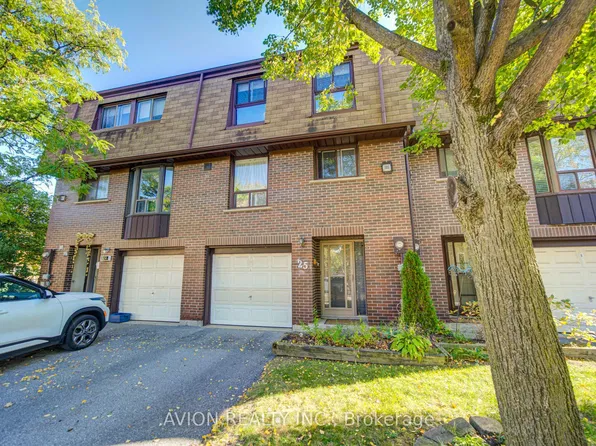11 Plaisance Rd #25, Richmond Hill, ON L4C 5H1