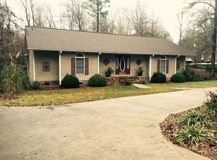 2674 Oakwoods Ln, Alexander City, AL 35010