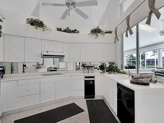 3rd image of 65 Covewood Ct