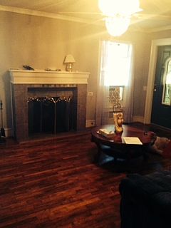 5th image of 1925 Allen Ln