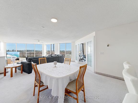 4th image of 24 Marilyn Dr #904