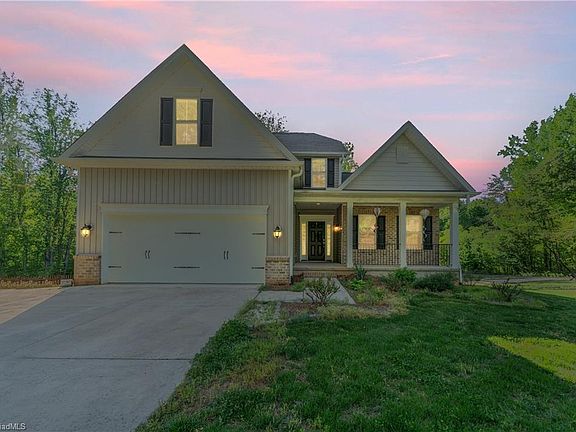 2nd image of 1728 Valley Brook Ct