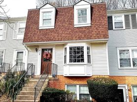 6130 Old Landing Way, Burke, VA