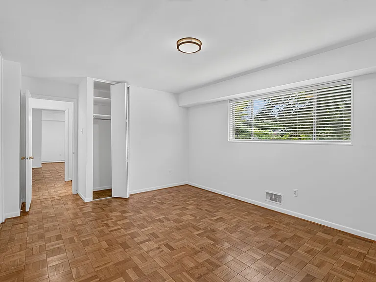 10524 Weymouth St #1-W-1 — Photo 7