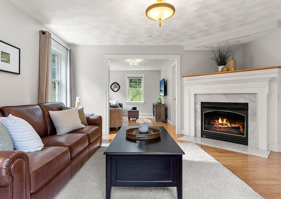 378 Brandy Brow Rd, Haverhill, MA 01830 Zillow