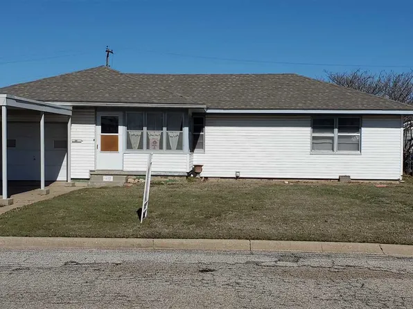 410 Fairview Ave, Blackwell, OK 74631