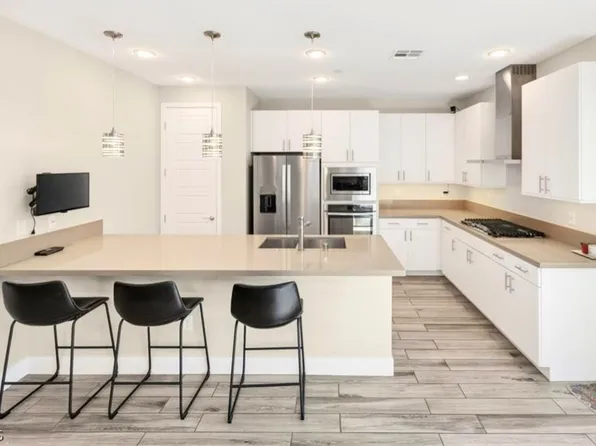 11423 Gravitation Dr, Las Vegas, NV 89135