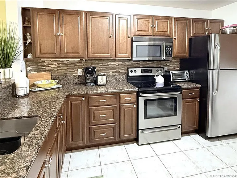 9940 S Ocean Dr #6 — Photo 15