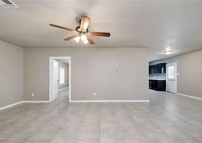 5243 E Lakeshore Dr — Photo 3