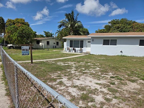 3rd image of 1524 NW 12th Ter
