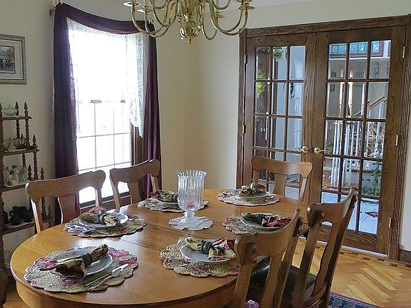 Formal dining room