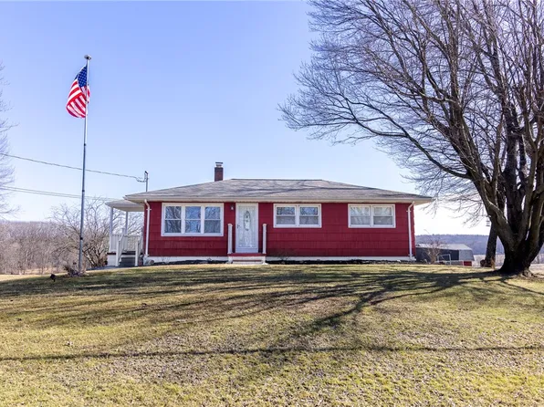 506 Grove City Rd, Slippery Rock, PA 16057