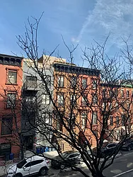 Rented by Avenue Real Estate
