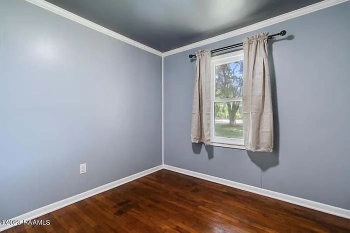 1710 E Milton Ave — Photo 8