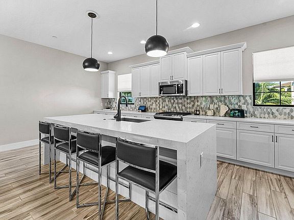 4th image of 3017 Franklin Place Place