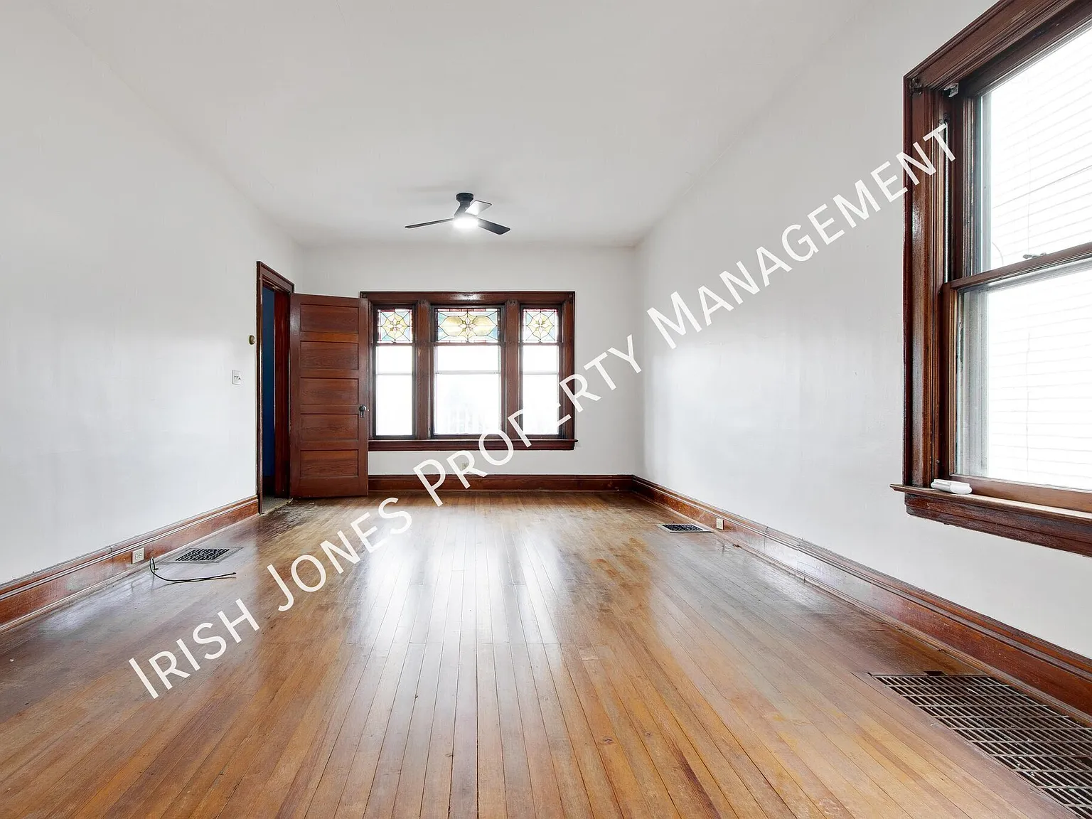 3 bed, 1334 sqft, $1,200 — Photo 3