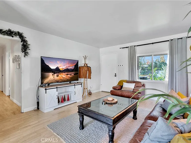 6514 Coldwater Canyon Ave — Photo 6