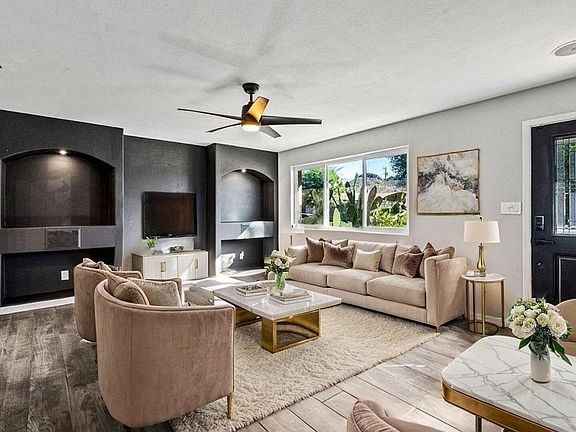 3rd image of 2210 E Vista Drive