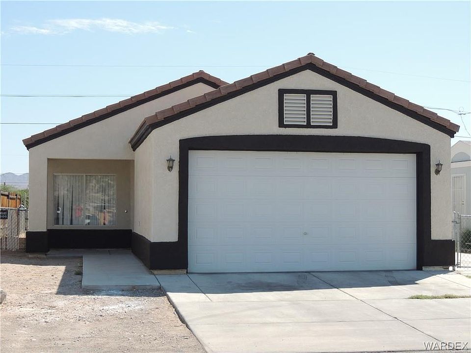 1st image of 1920 Clearwater Dr