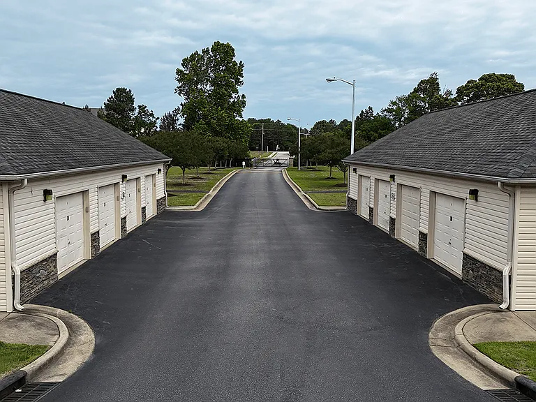 Parcstone Apartments — Photo 15