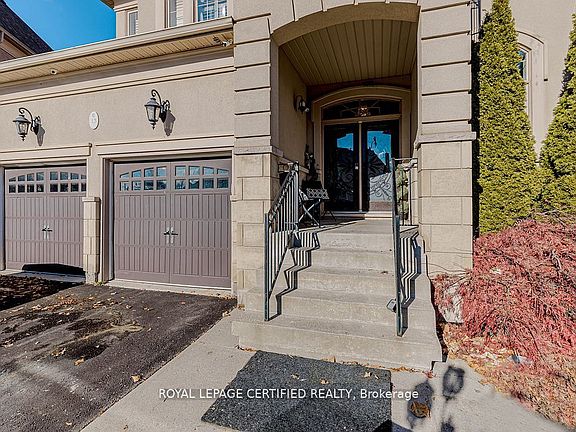 3rd image of 13 Chinzan Way SW