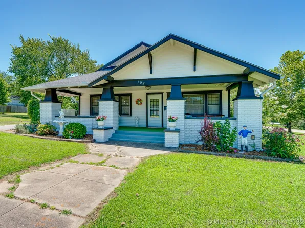 102 E Swan Ave, Konawa, OK 74849