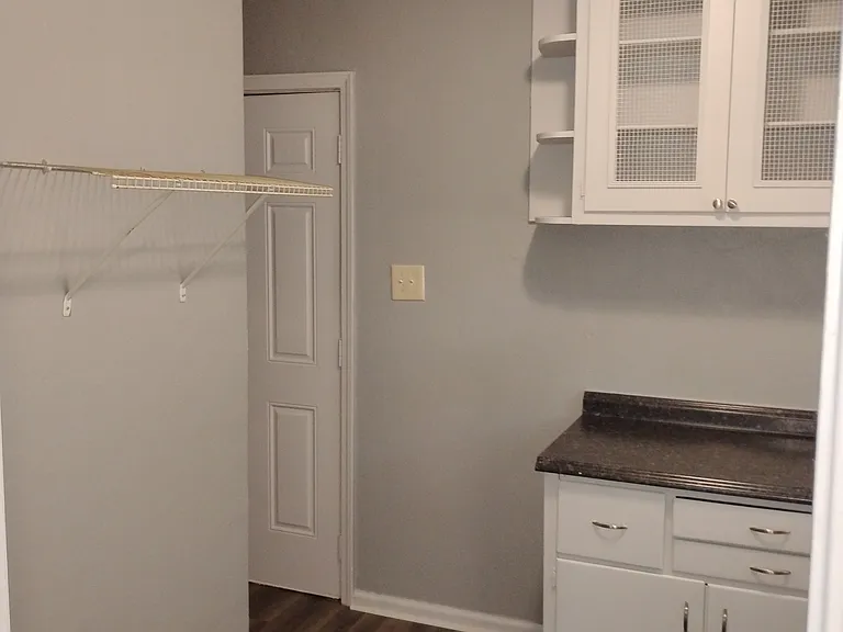 4325 N Olney St — Photo 16