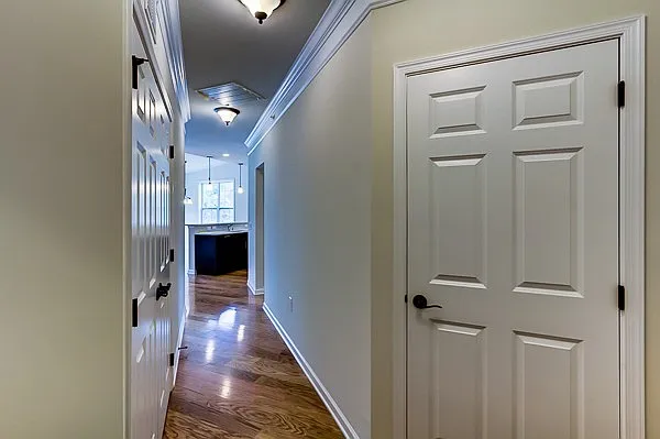2 bed, 1226 sqft, $3,100 — Photo 2