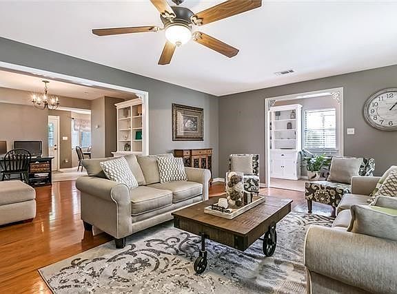 2nd image of 3756 Tara Dr