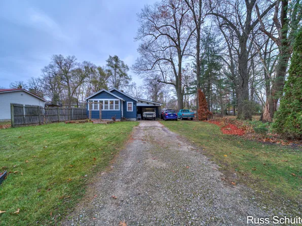 1536 West St, Muskegon, MI 49442