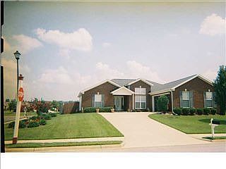 1st image of 11727 Waterbury Cir