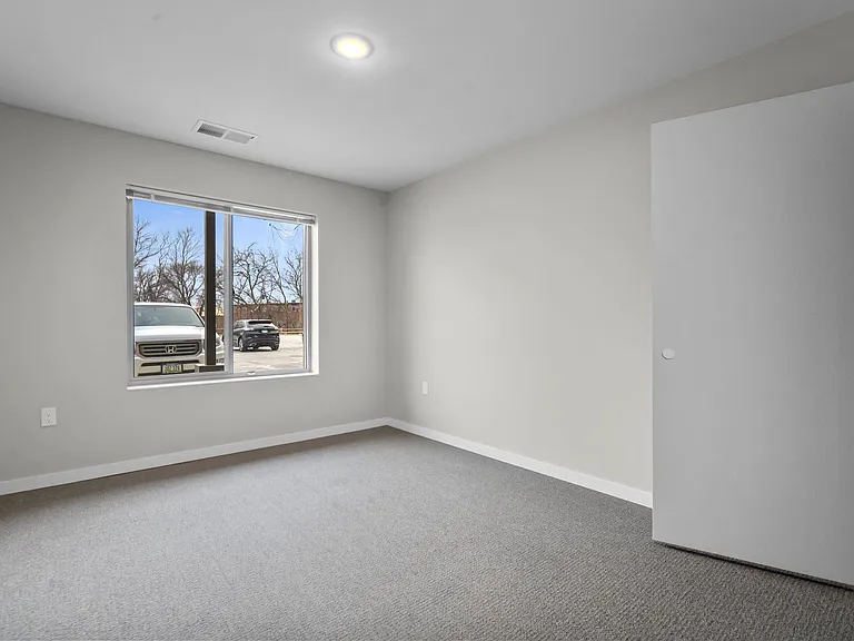 Coral North Apartments — Photo 6