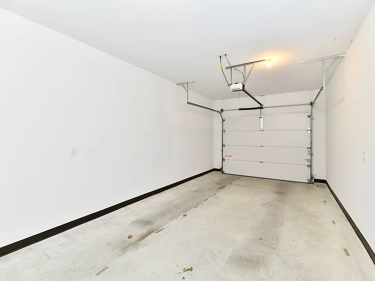 Summerlake Meadows — Photo 13