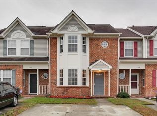 738 Hunters Quay, Chesapeake, VA 23320