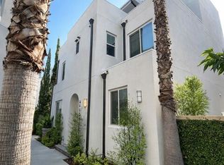 5552 Palm Dr, Hawthorne, CA 90250