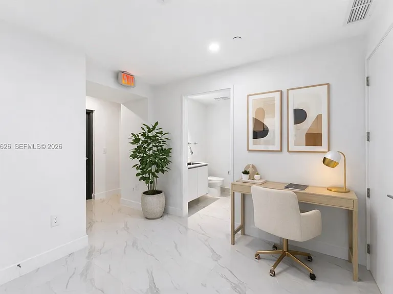 700 NE 24th St #5401 — Photo 11